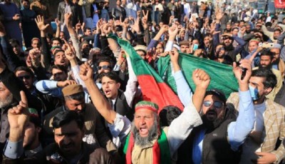 पाकिस्तान आमचुनाव : कुनै पनि दलको बहुमत आएन, गठबन्धन सरकार बन्ने सम्भावना Image