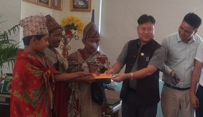 लुम्बिनी प्रदेश सरकारले दियो राउटे समुदायलाई दसैं खर्च